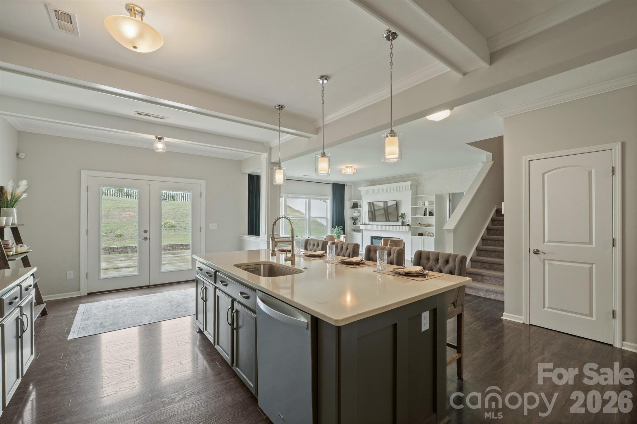 4015 Huntley Glen Drive — Pineville