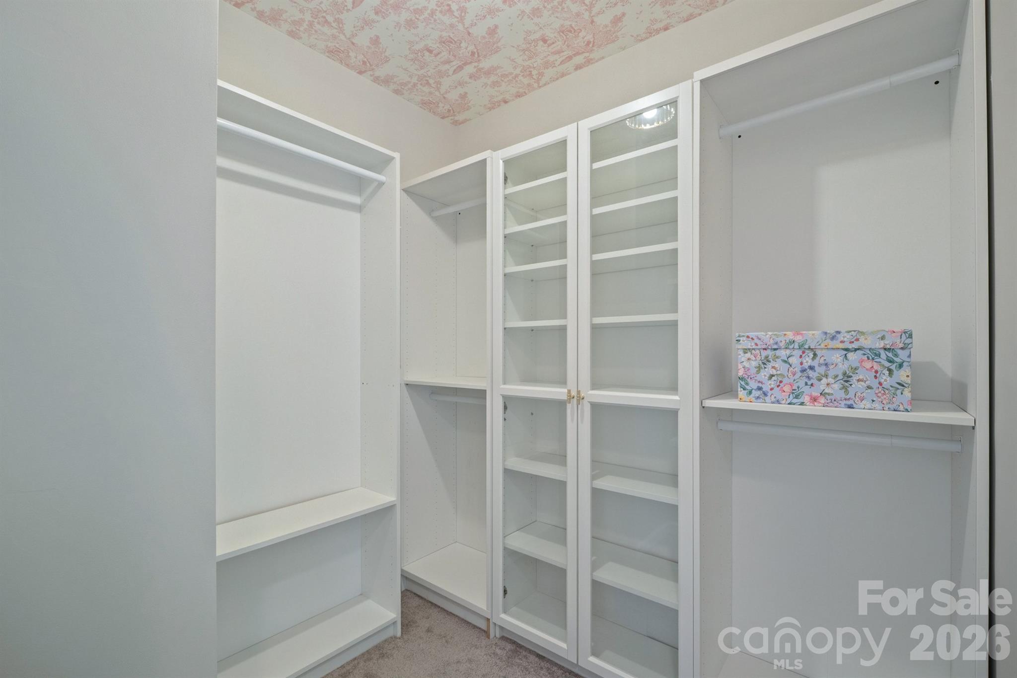 4015 Huntley Glen Drive — Pineville