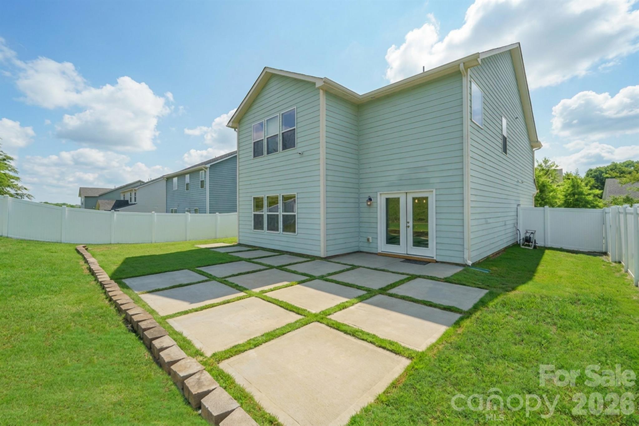 4015 Huntley Glen Drive — Pineville