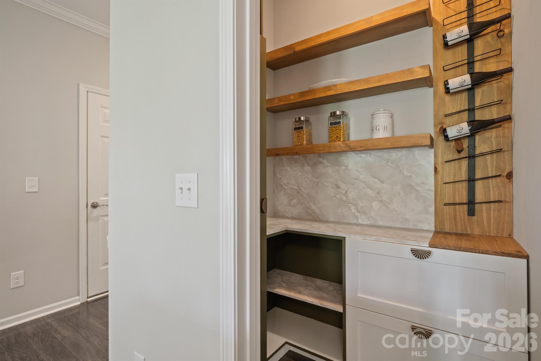 4015 Huntley Glen Drive — Pineville