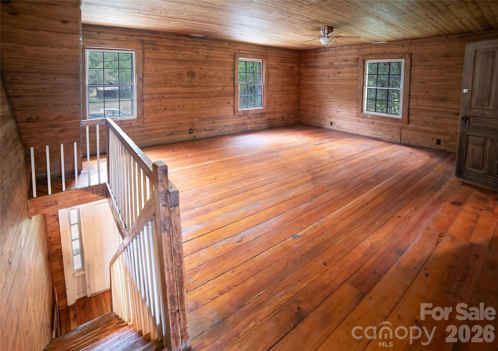 1511 Millers Creek Road — Lenoir