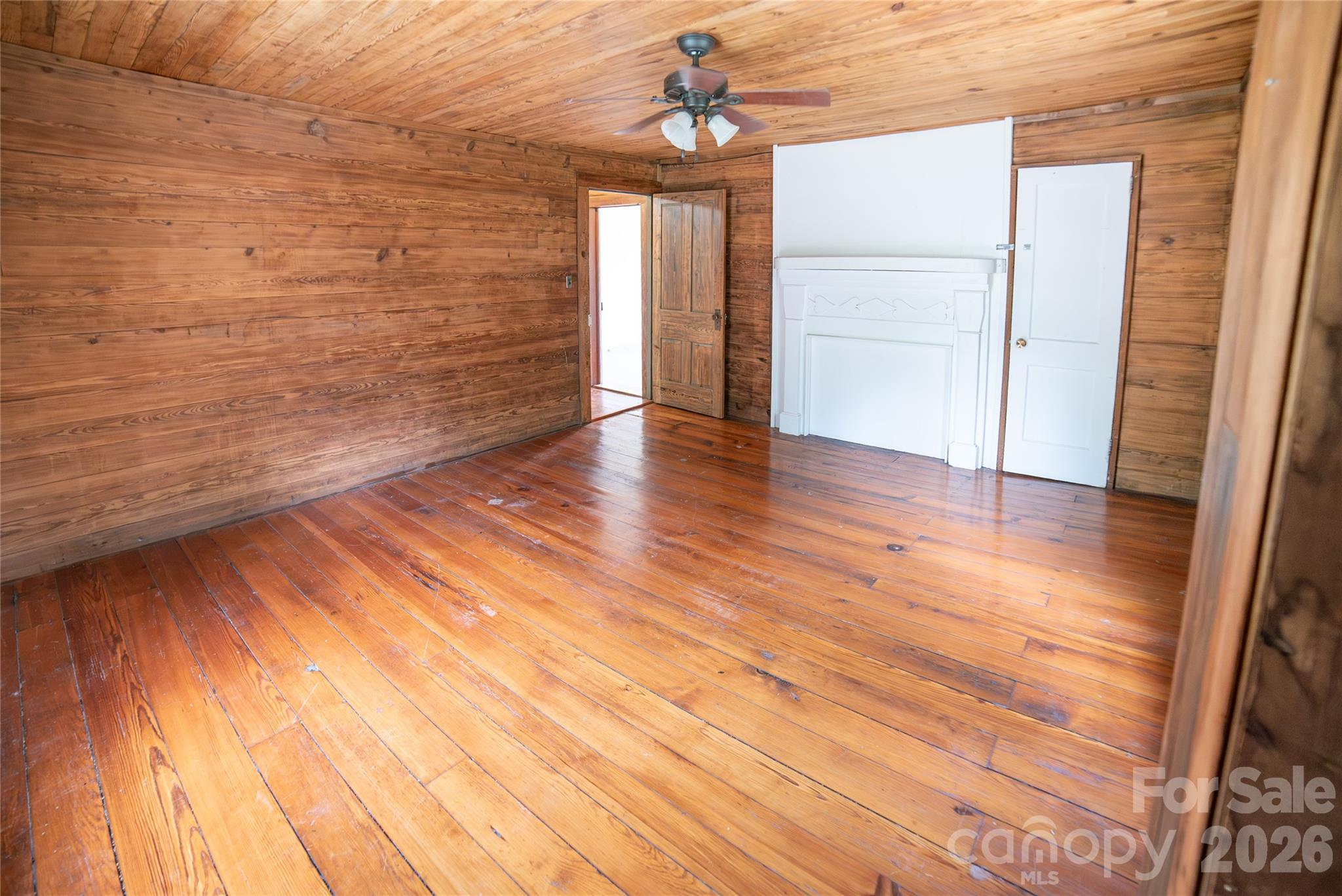 1511 Millers Creek Road — Lenoir