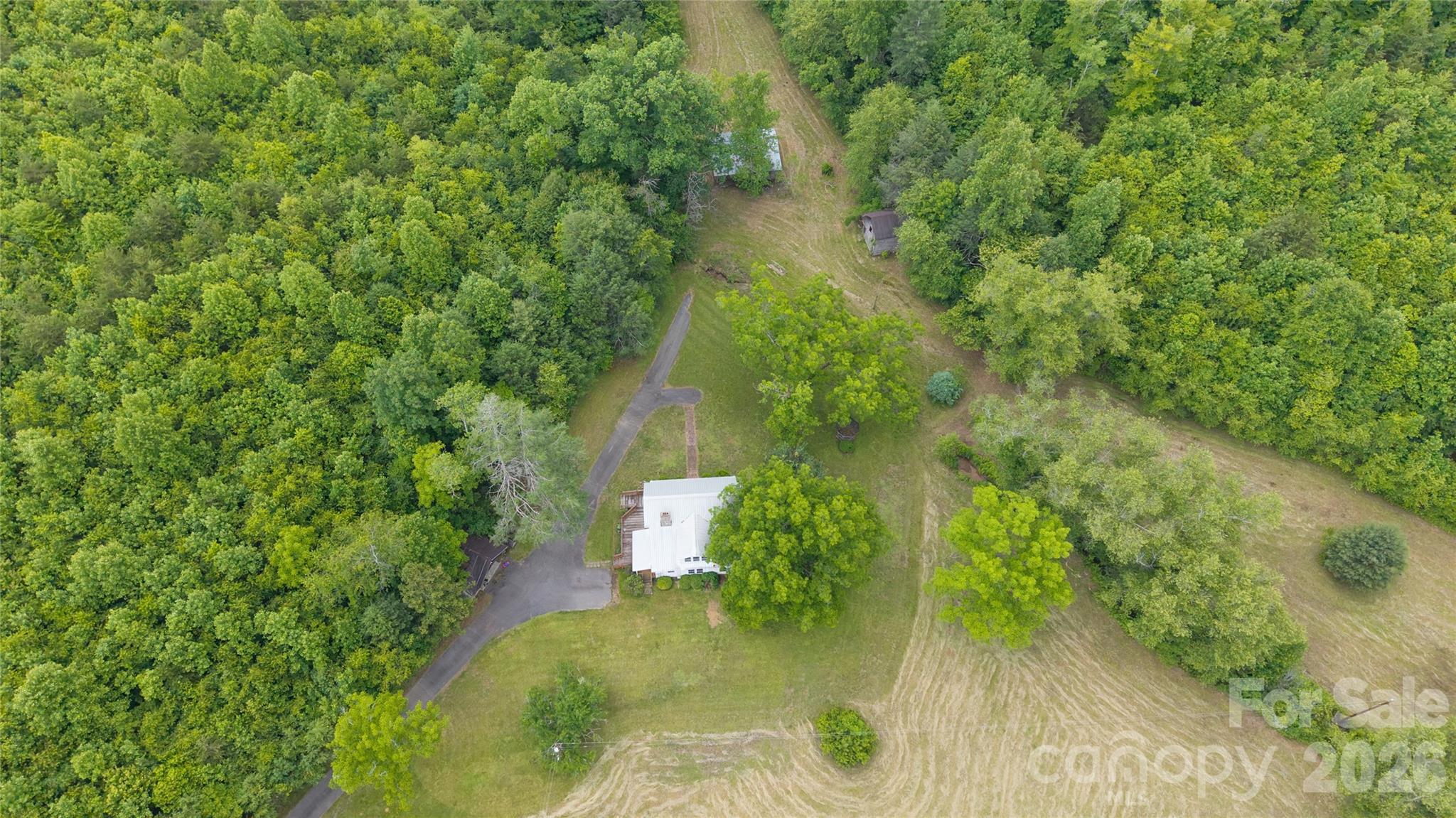 1511 Millers Creek Road — Lenoir
