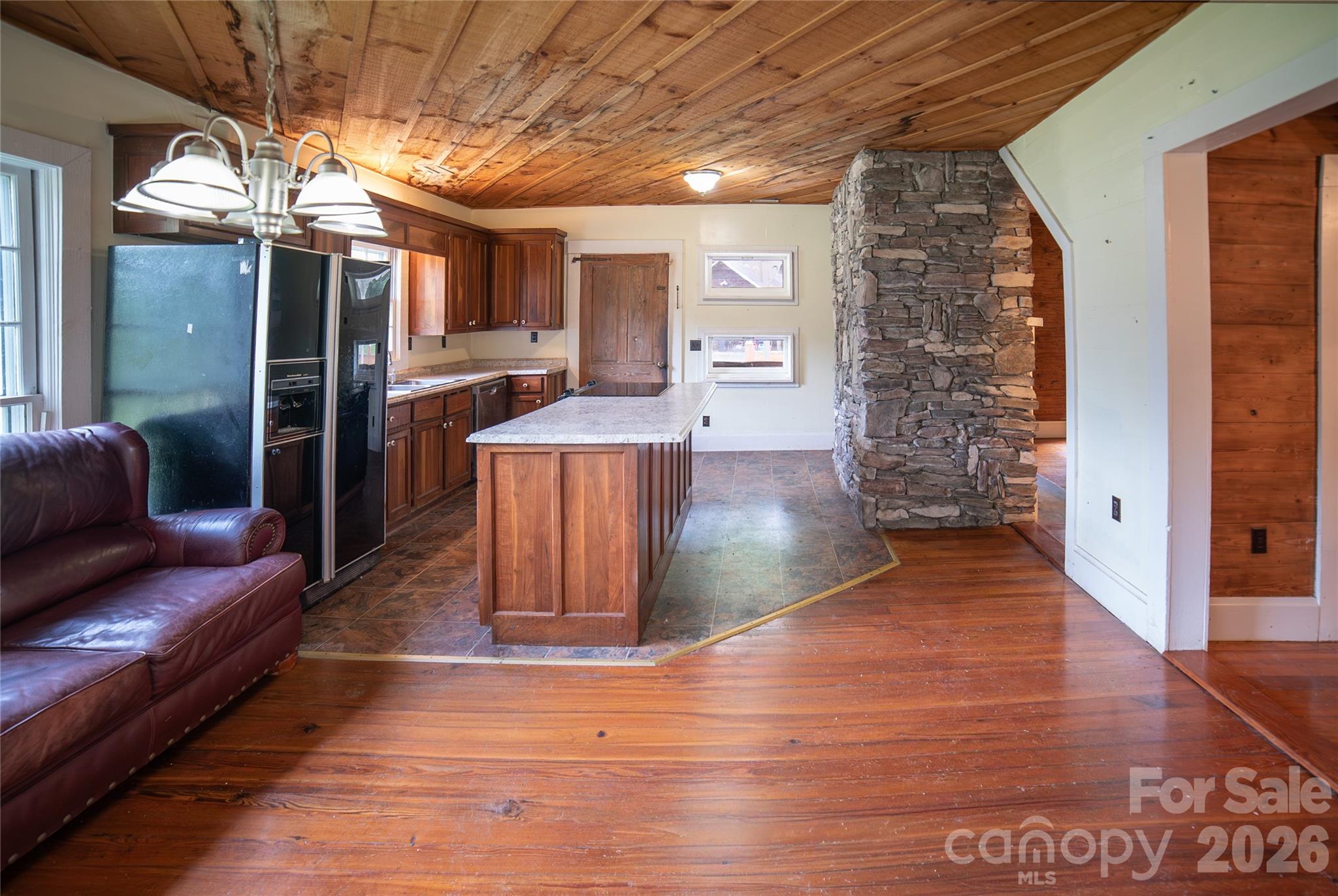 1511 Millers Creek Road — Lenoir