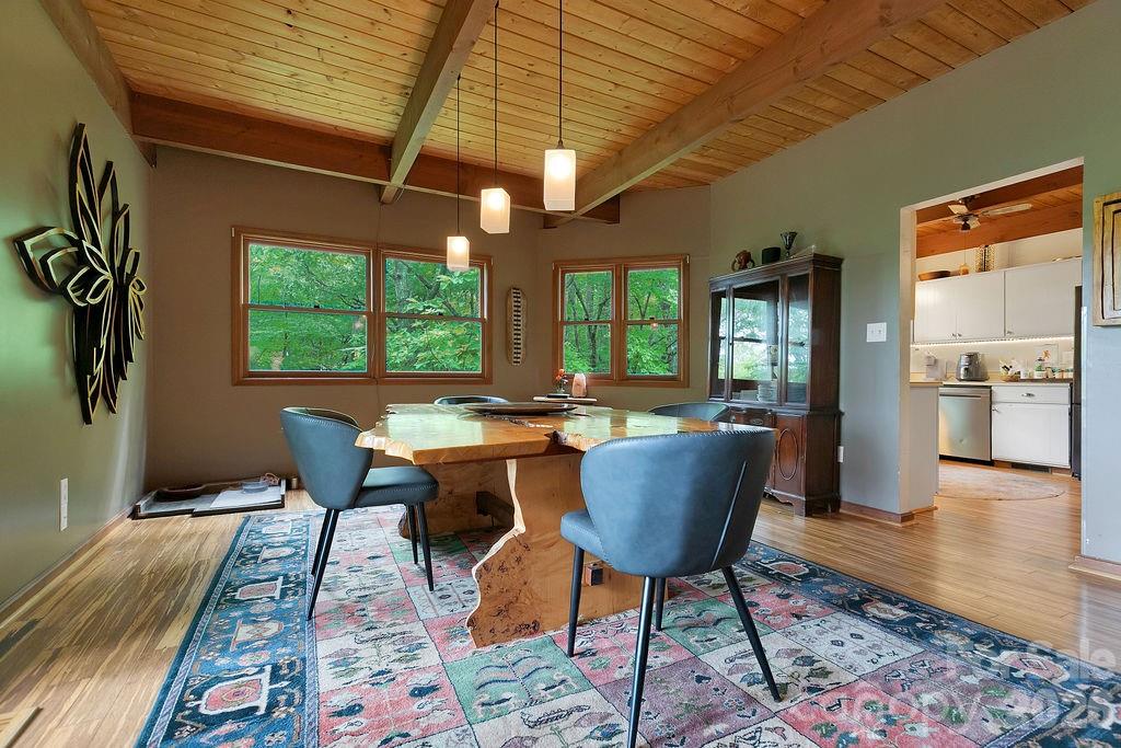 118 Little Bear Lane — Pisgah Forest