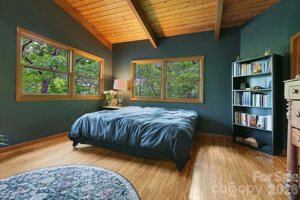 118 Little Bear Lane — Pisgah Forest
