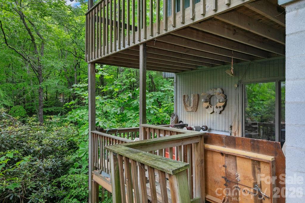 118 Little Bear Lane — Pisgah Forest