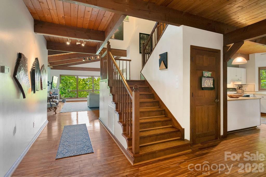 118 Little Bear Lane — Pisgah Forest