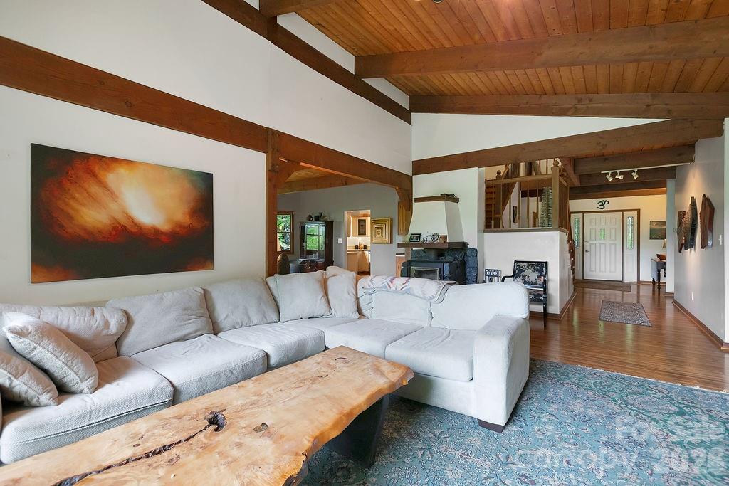 118 Little Bear Lane — Pisgah Forest