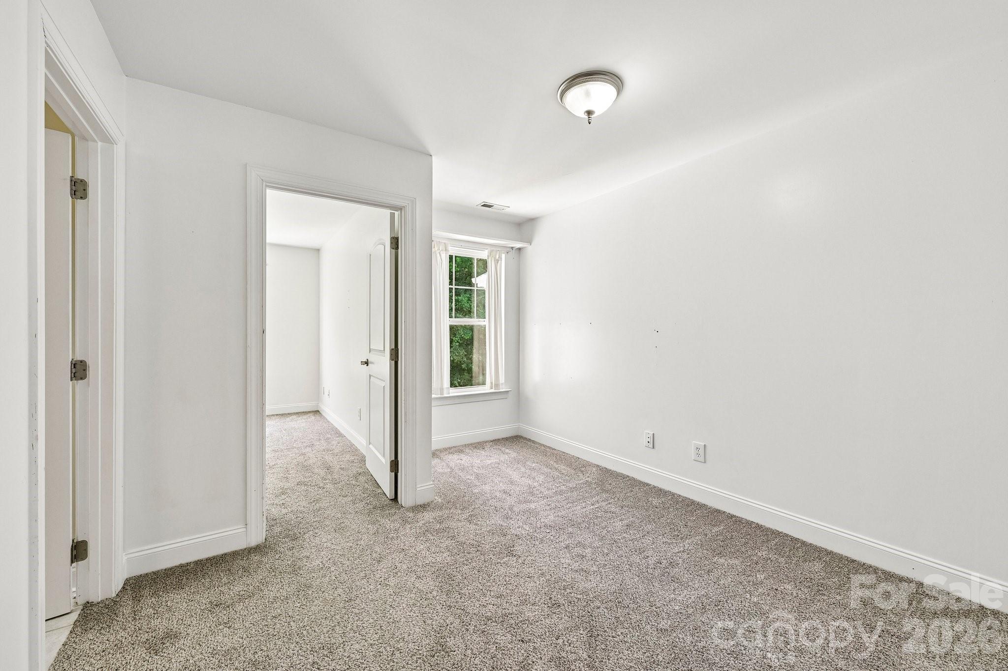 109 Sherman Oaks Lane — Mooresville