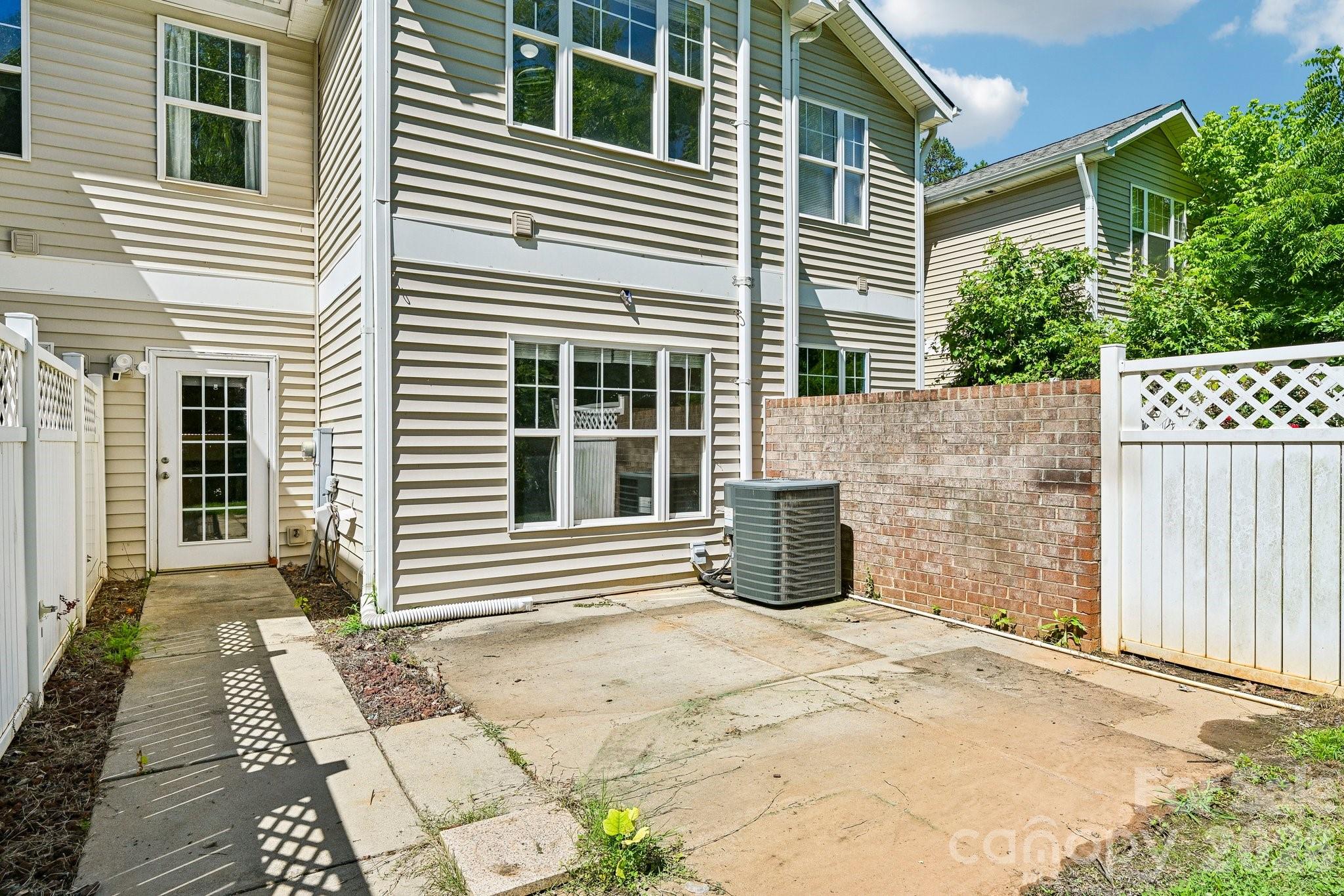 109 Sherman Oaks Lane — Mooresville