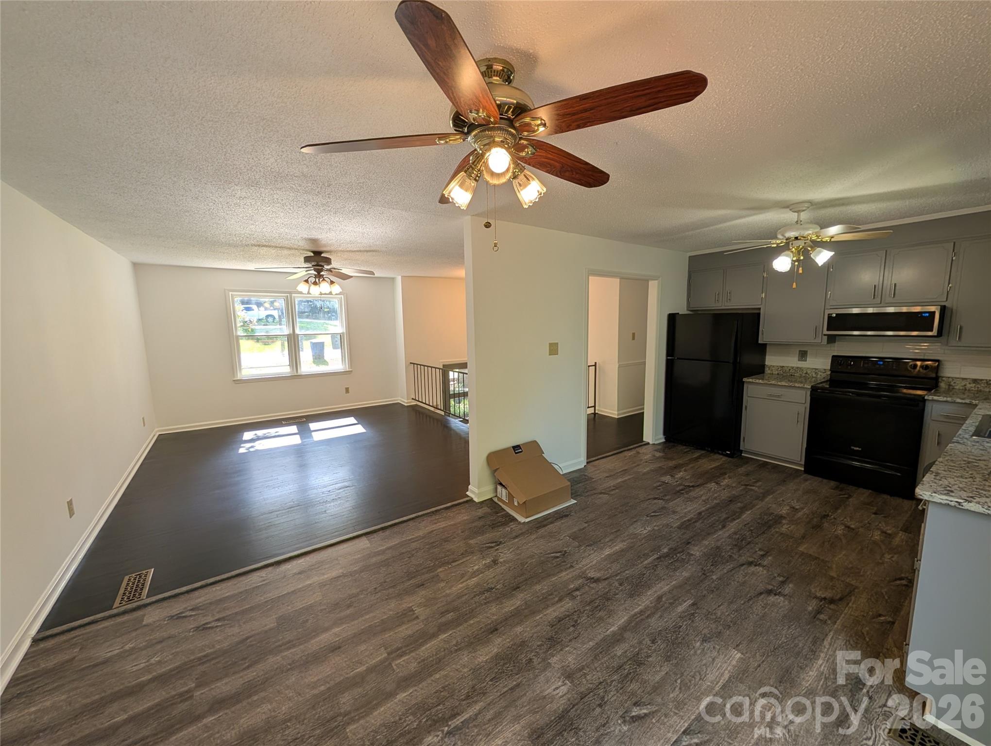 3822 Newhall Drive NW — Conover
