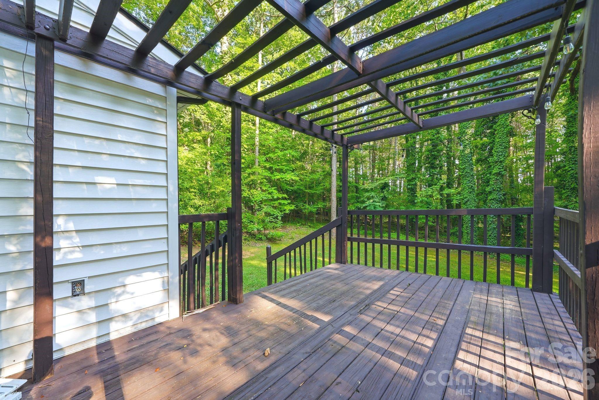 127 Rustic Way Lane — Mooresville