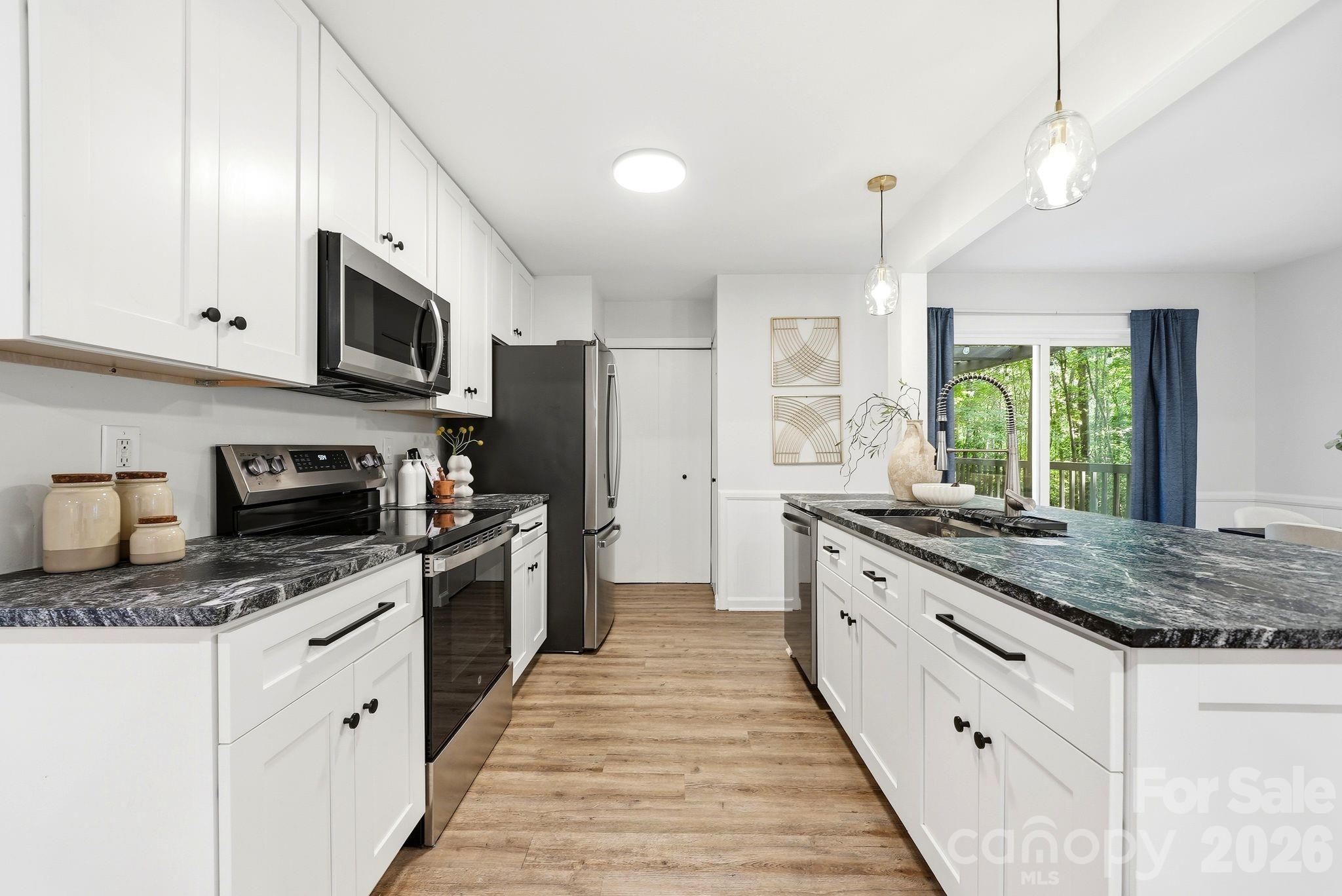 127 Rustic Way Lane — Mooresville