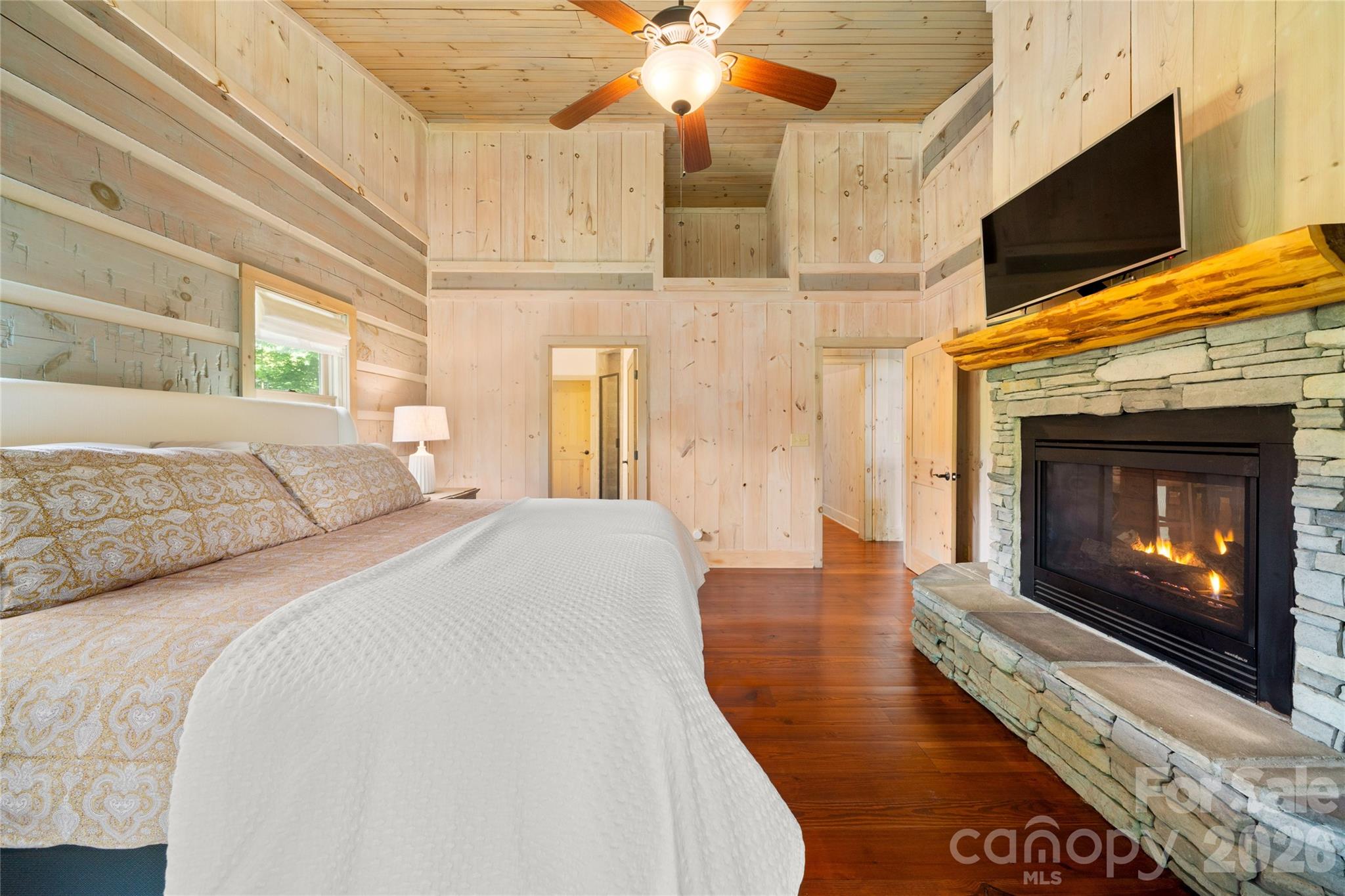 170 Cradling Cove — Waynesville