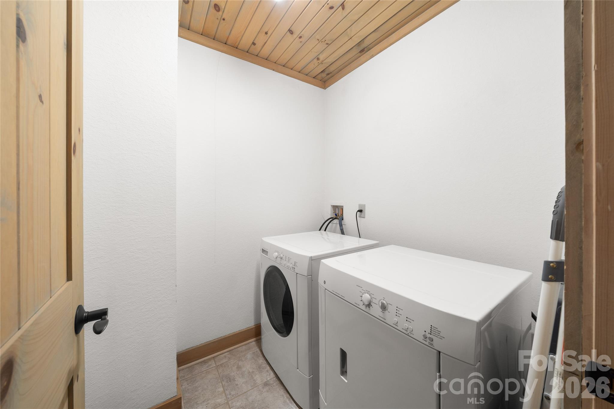 170 Cradling Cove — Waynesville