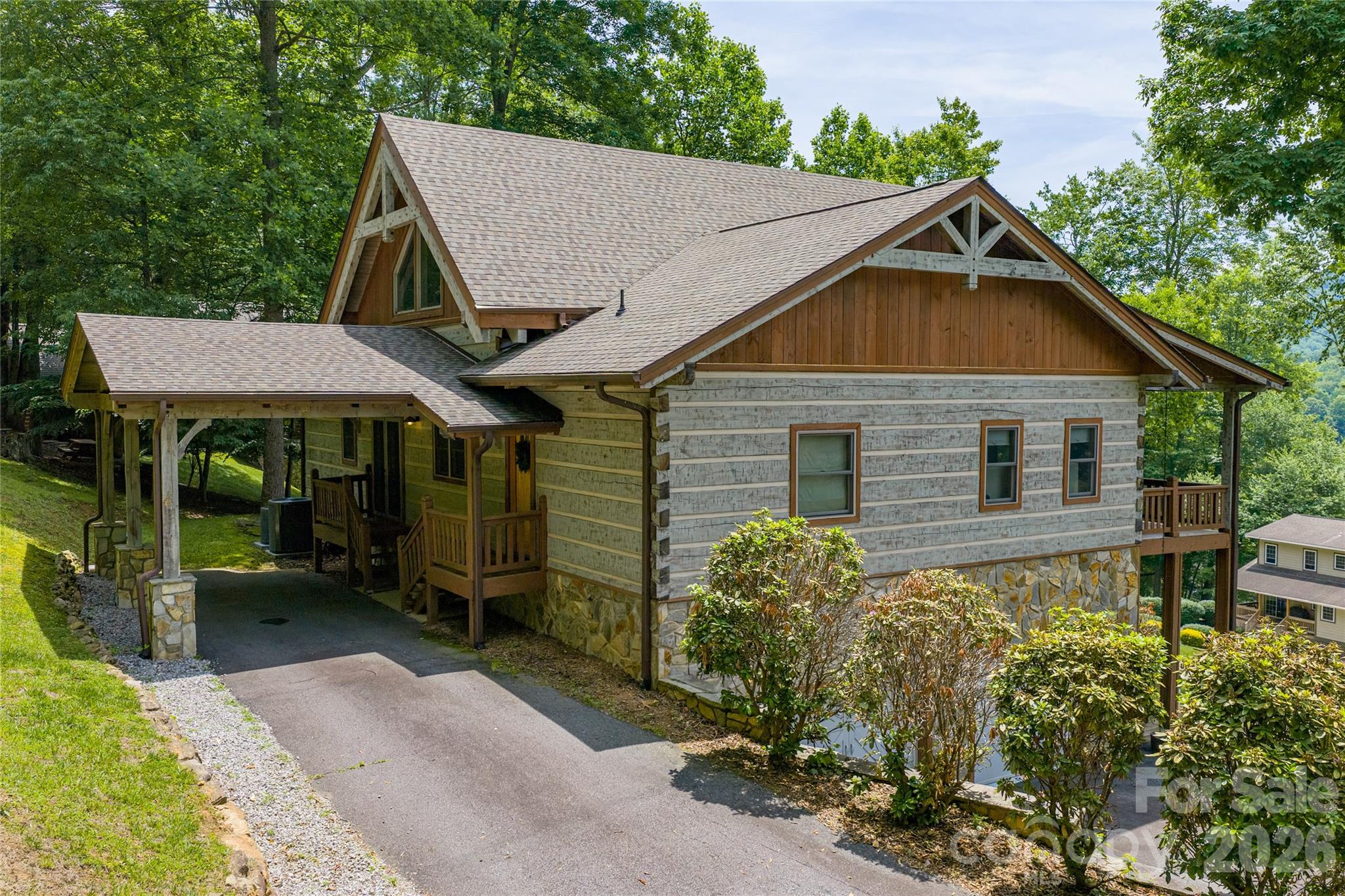 170 Cradling Cove — Waynesville