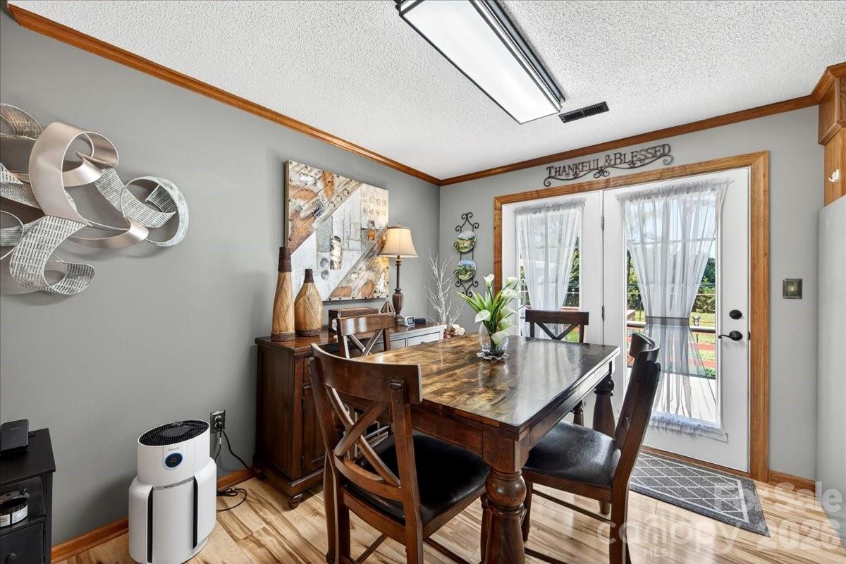 1104 Longmeadow Lane — Monroe