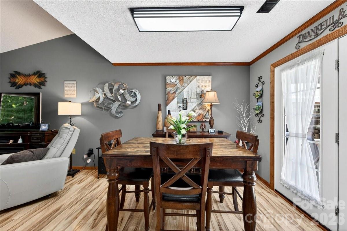 1104 Longmeadow Lane — Monroe