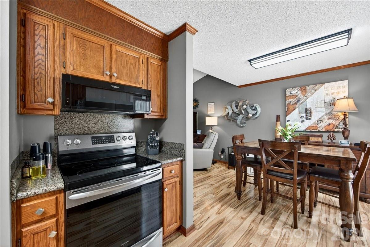 1104 Longmeadow Lane — Monroe