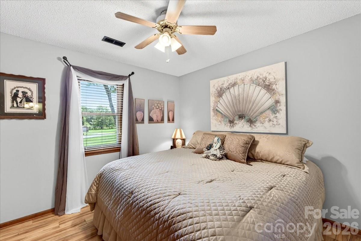 1104 Longmeadow Lane — Monroe