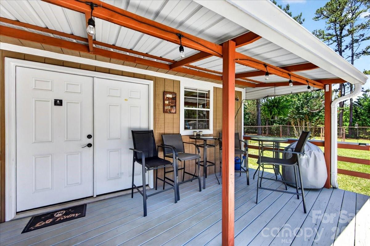 1104 Longmeadow Lane — Monroe