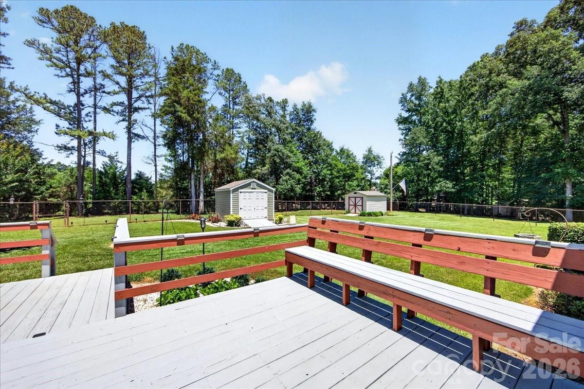 1104 Longmeadow Lane — Monroe