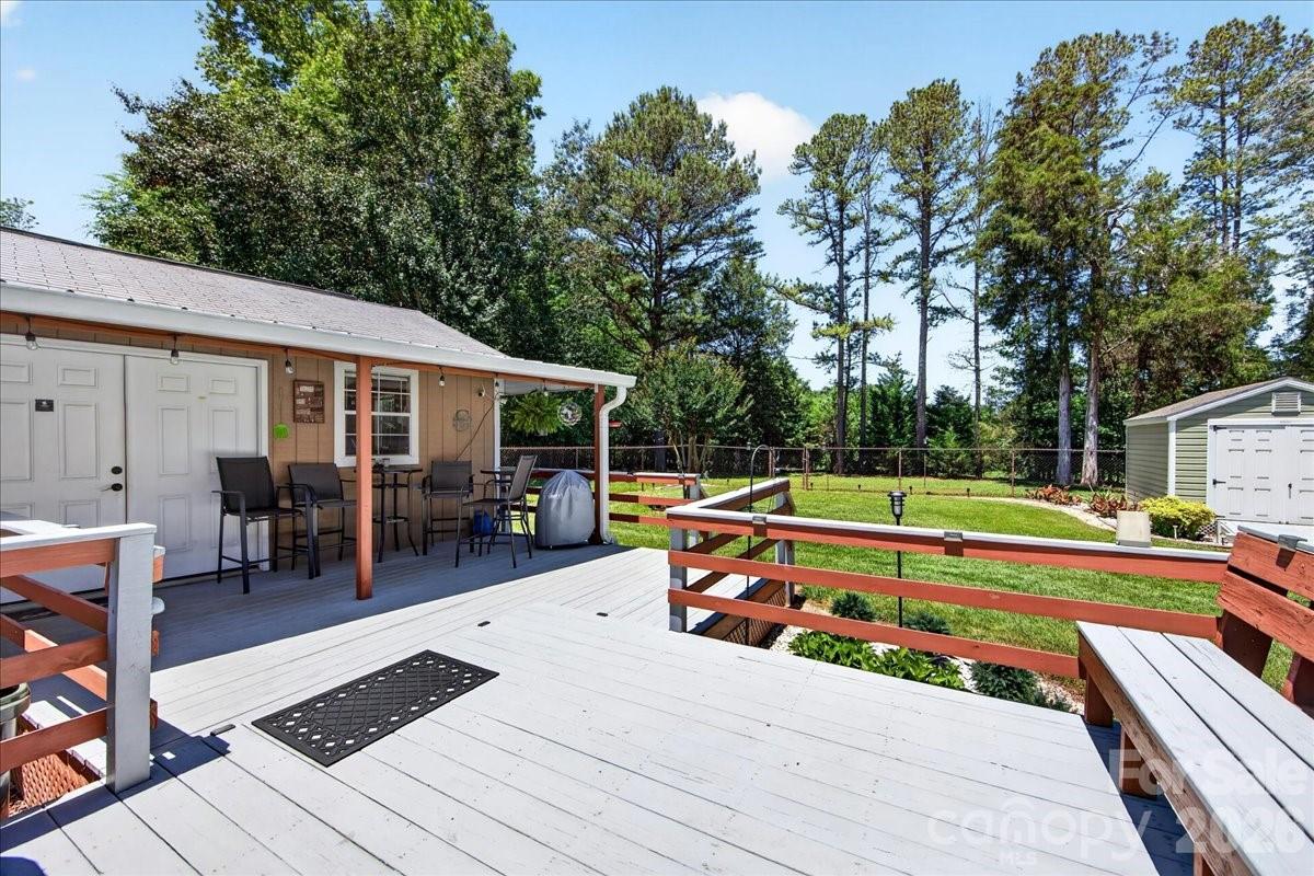 1104 Longmeadow Lane — Monroe