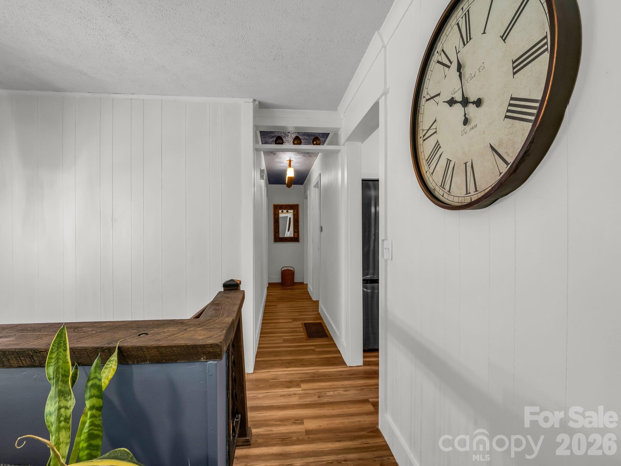 395 E Howard Street — Tryon