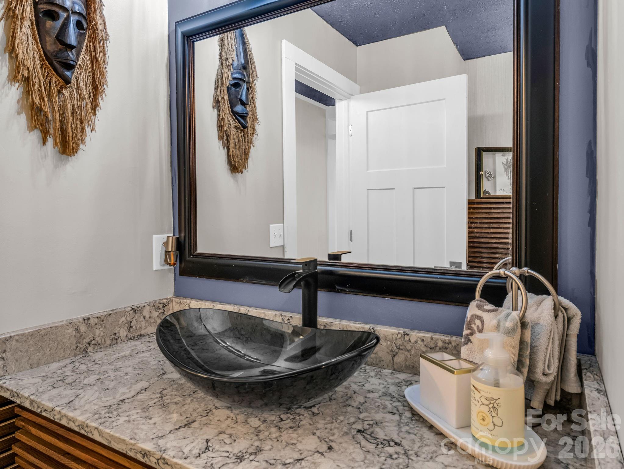 395 E Howard Street — Tryon