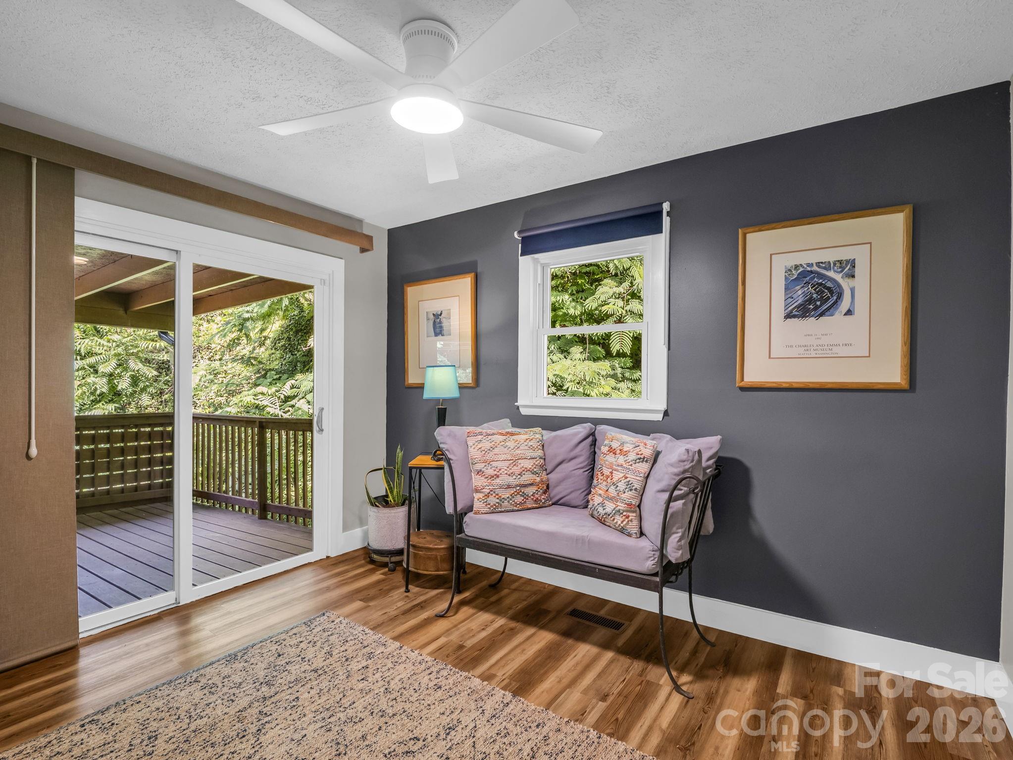 395 E Howard Street — Tryon