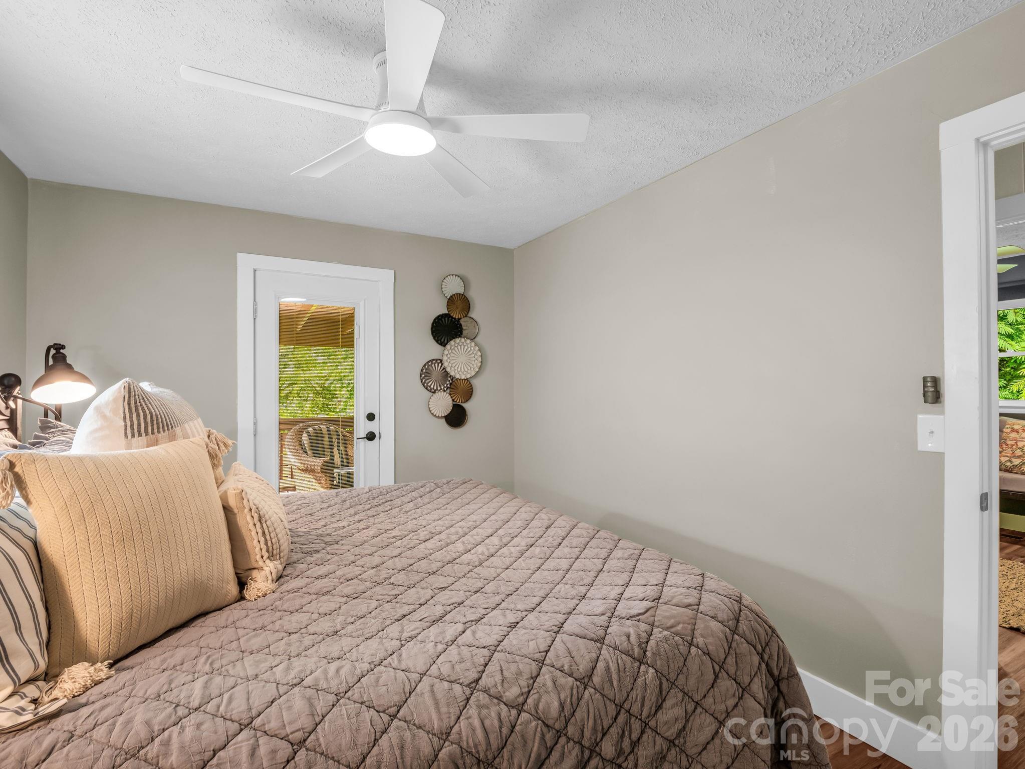395 E Howard Street — Tryon