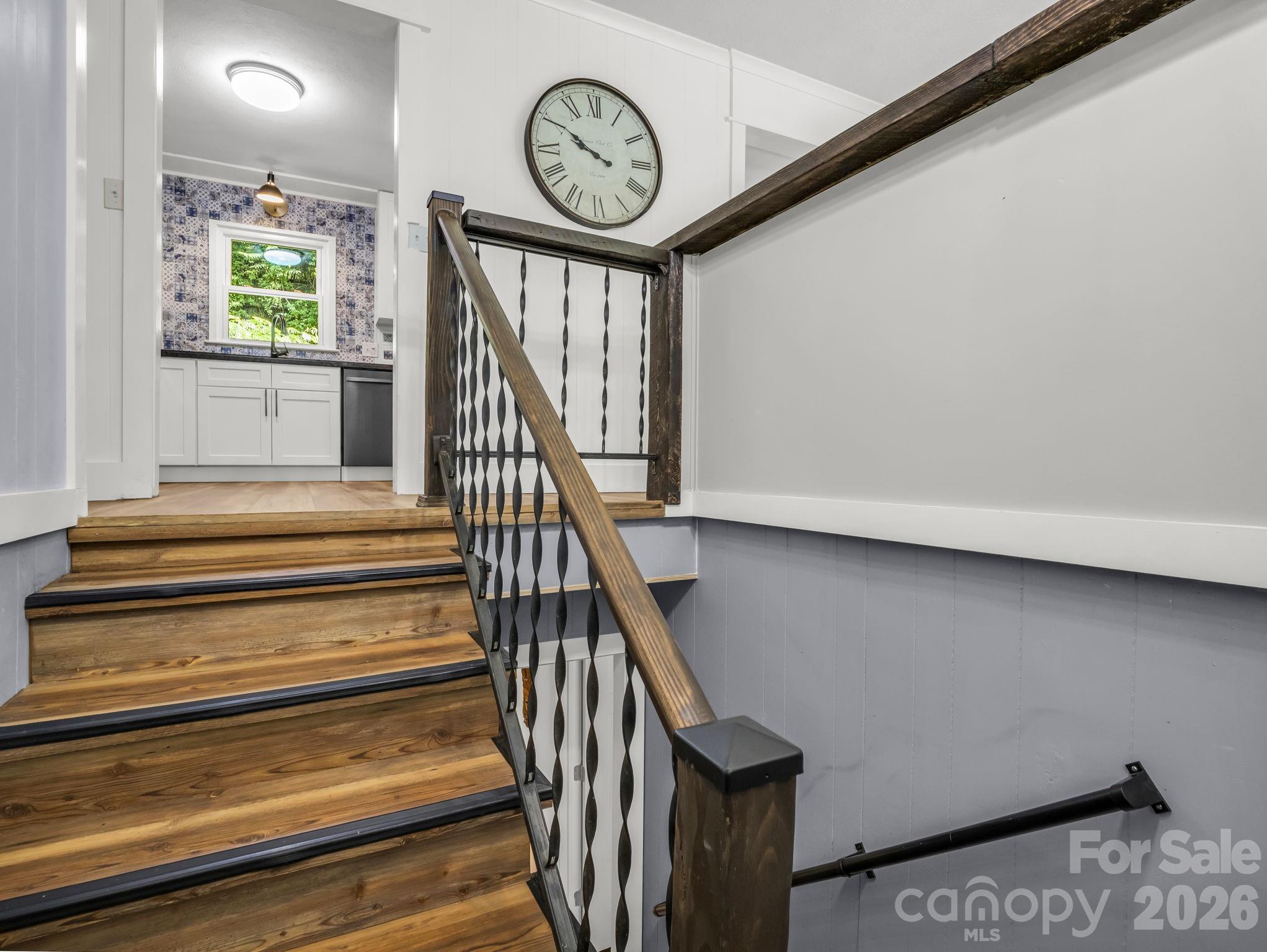 395 E Howard Street — Tryon