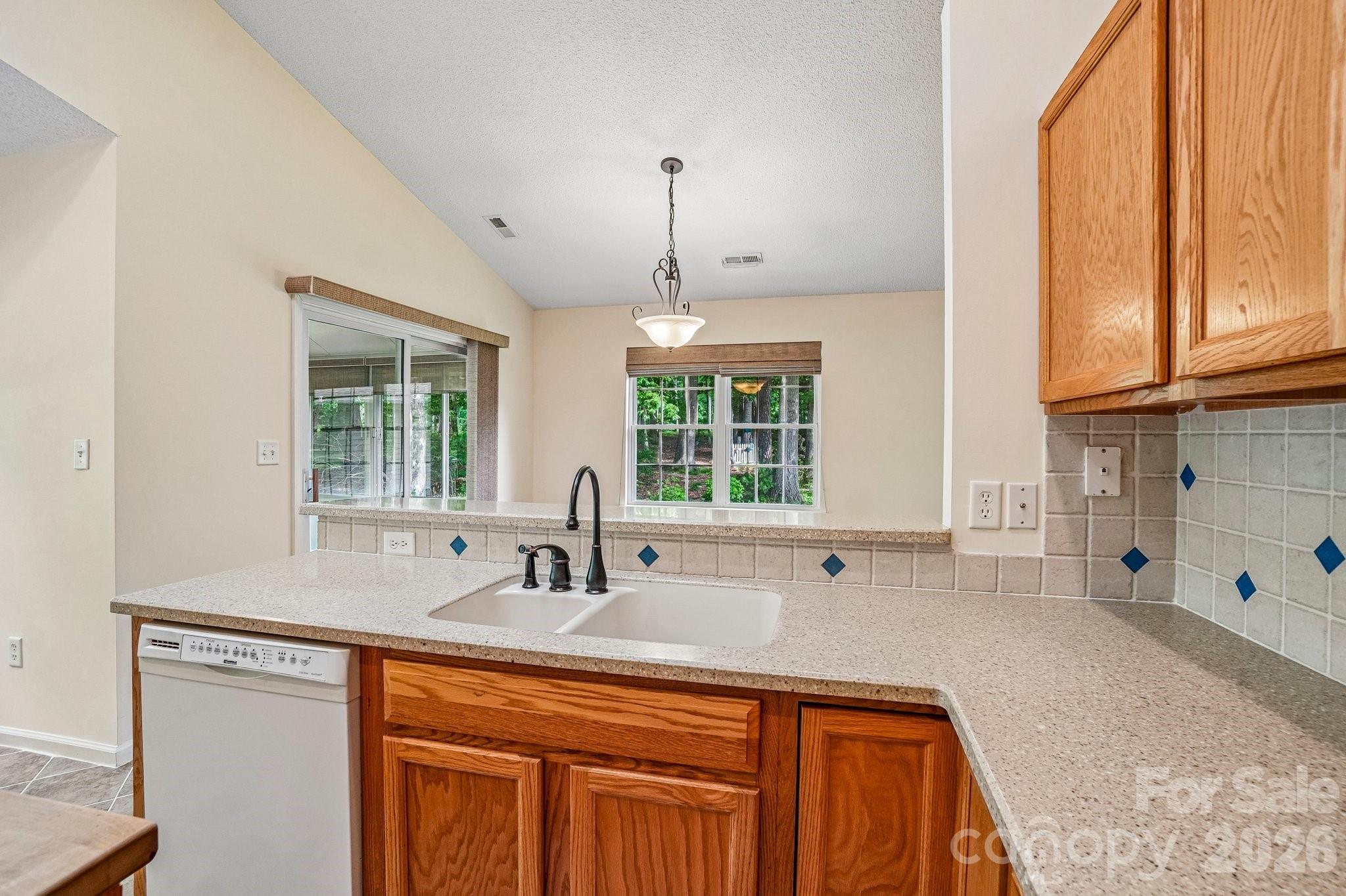 263 Fairway View Drive — Etowah