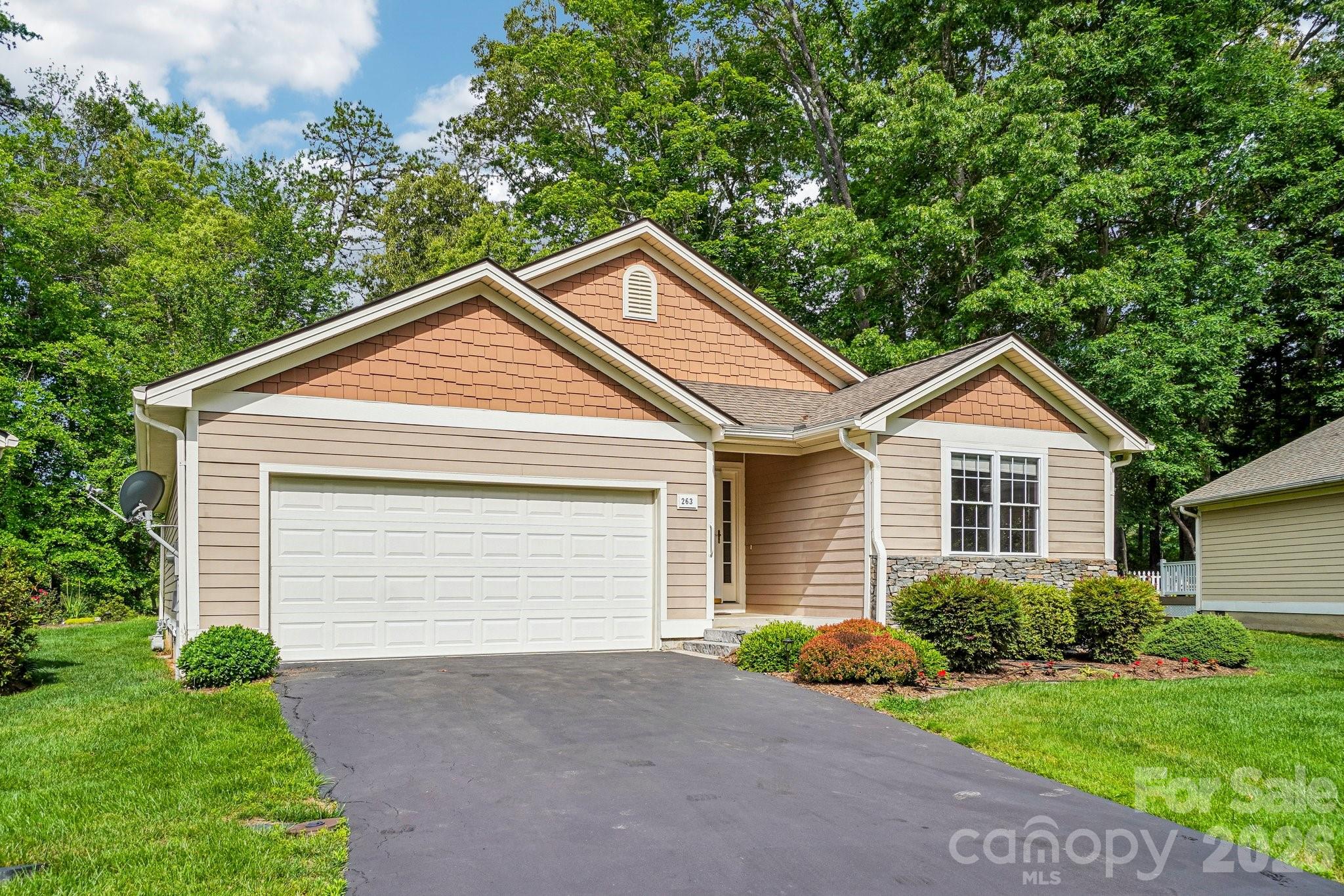 263 Fairway View Drive — Etowah