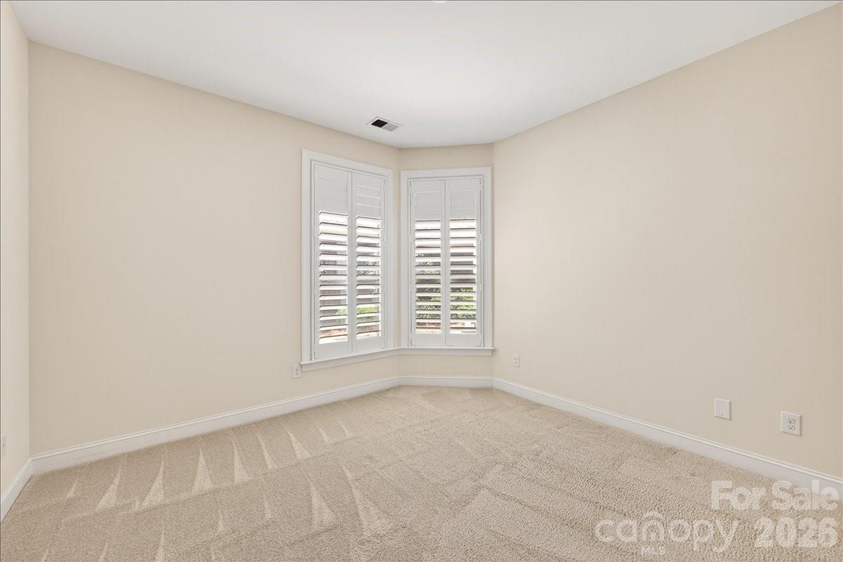 1012 Avalon Place — Matthews