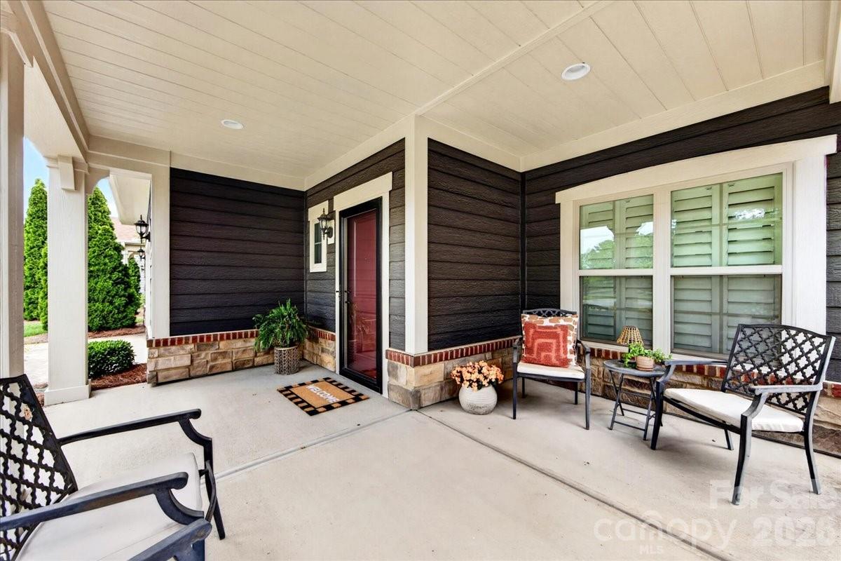 1012 Avalon Place — Matthews