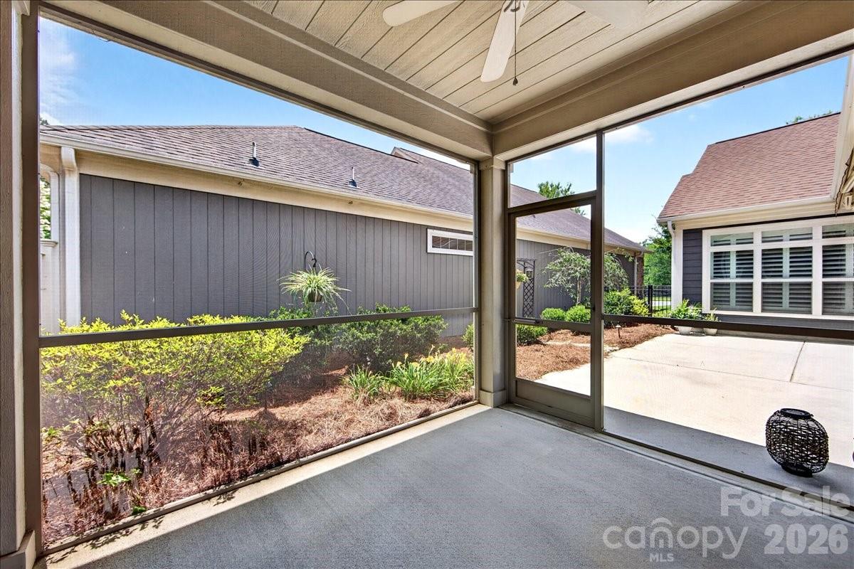 1012 Avalon Place — Matthews