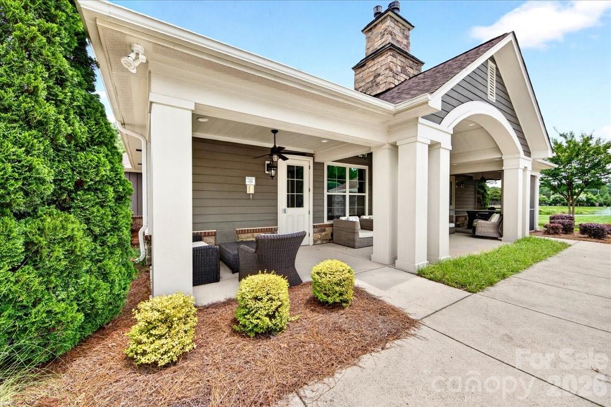 1012 Avalon Place — Matthews