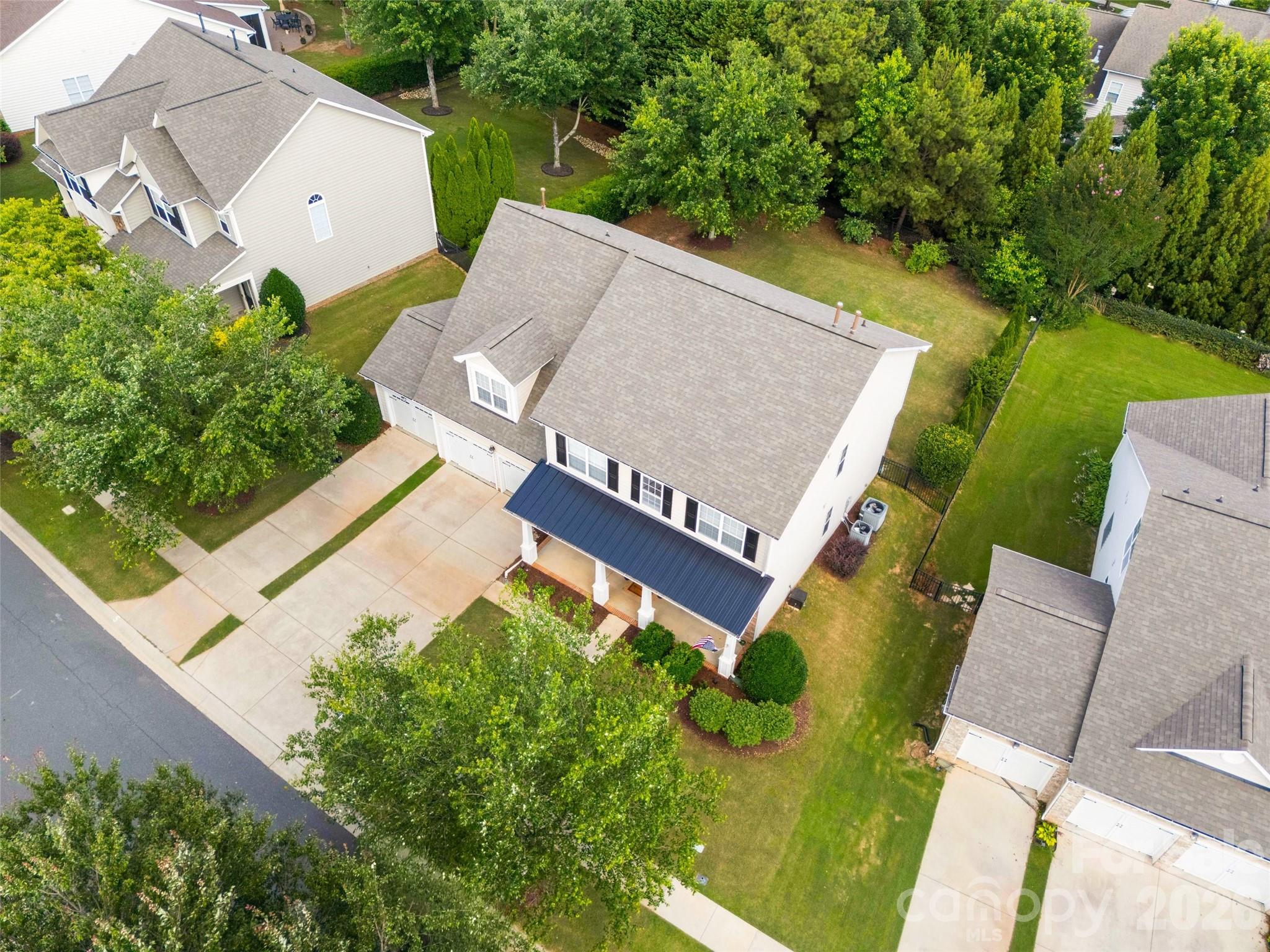 716 Quicksilver Trail — Fort Mill