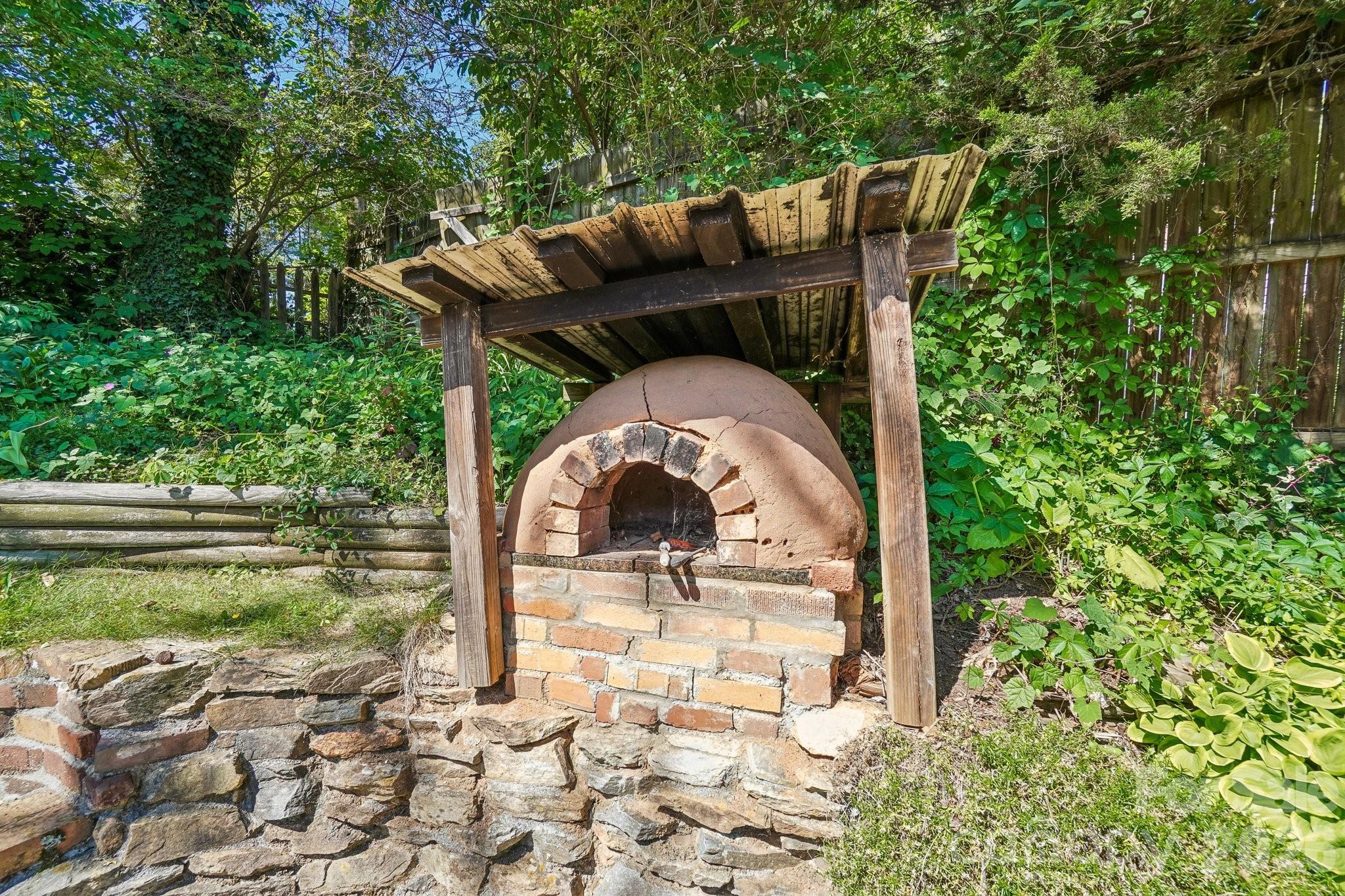 31 Clay Street — Asheville