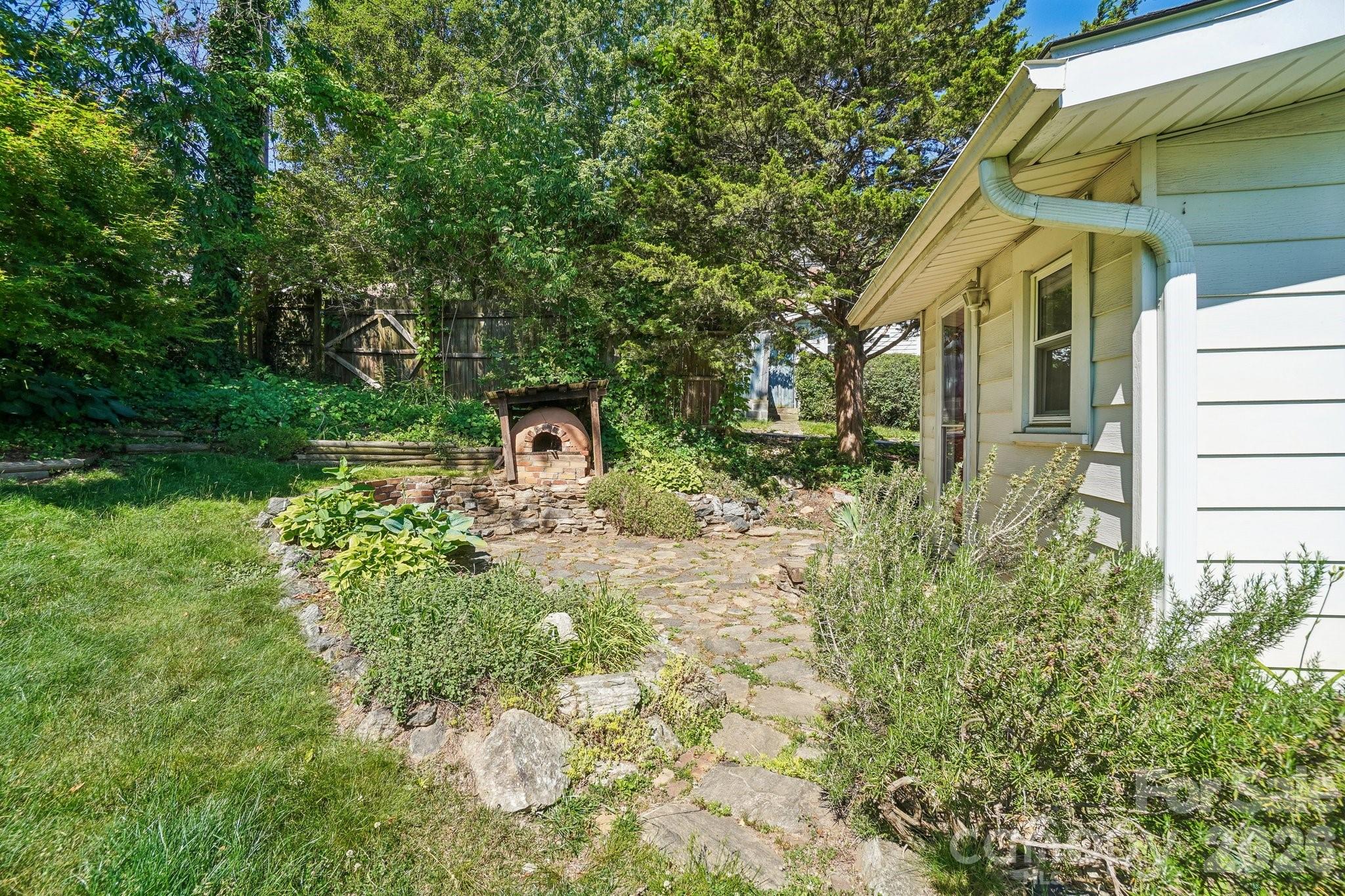 31 Clay Street — Asheville