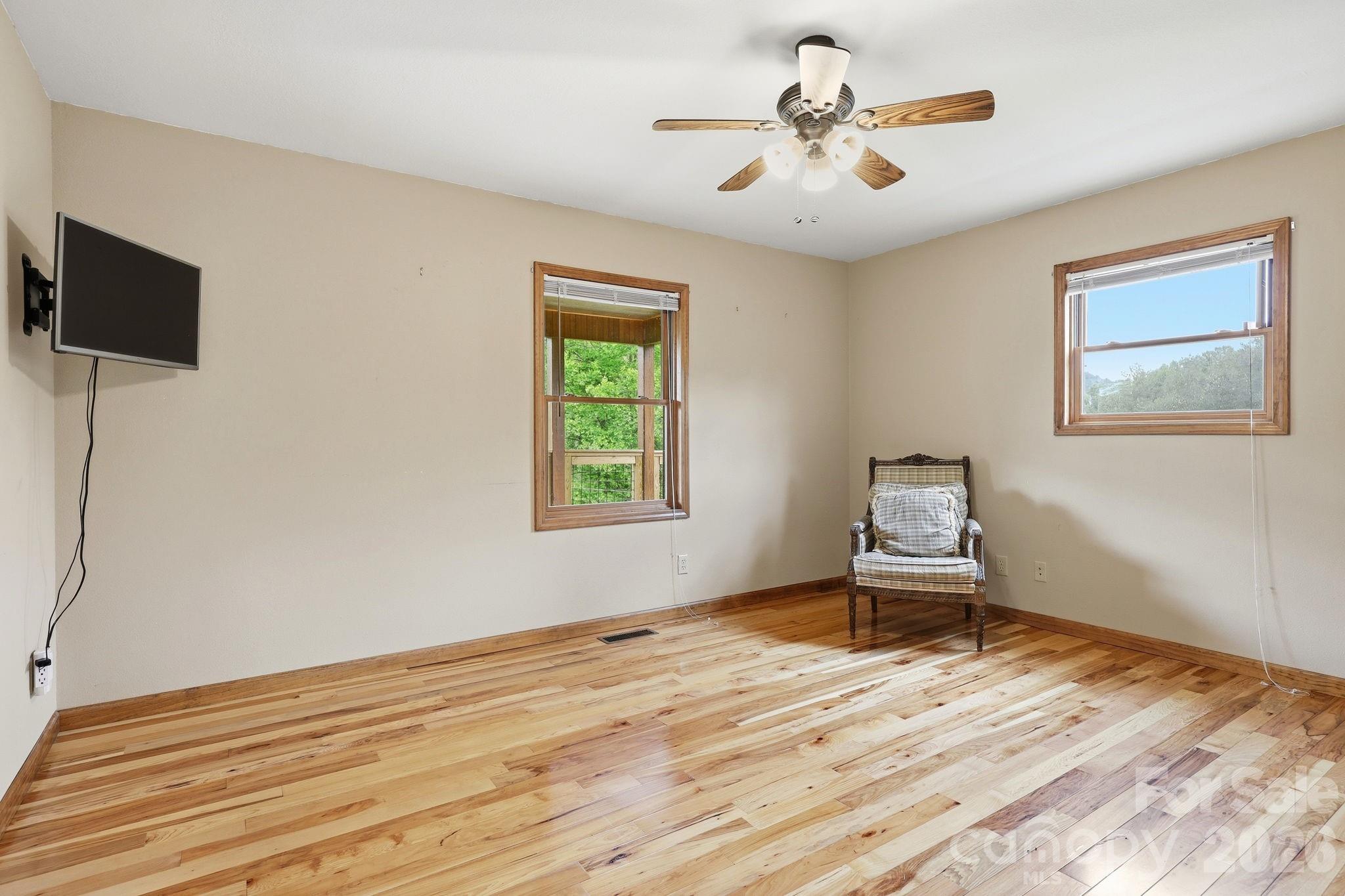 168 Barefoot Cove — Burnsville