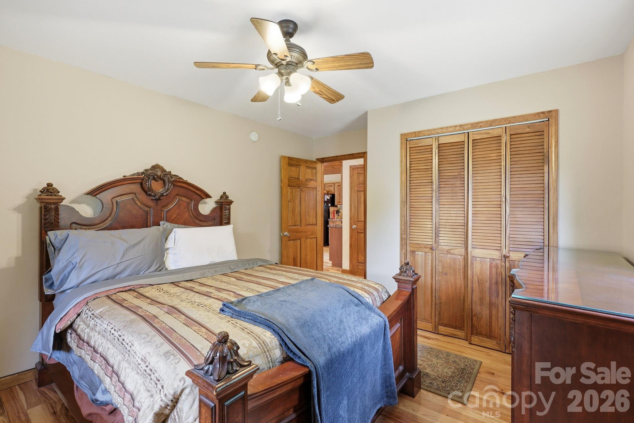 168 Barefoot Cove — Burnsville