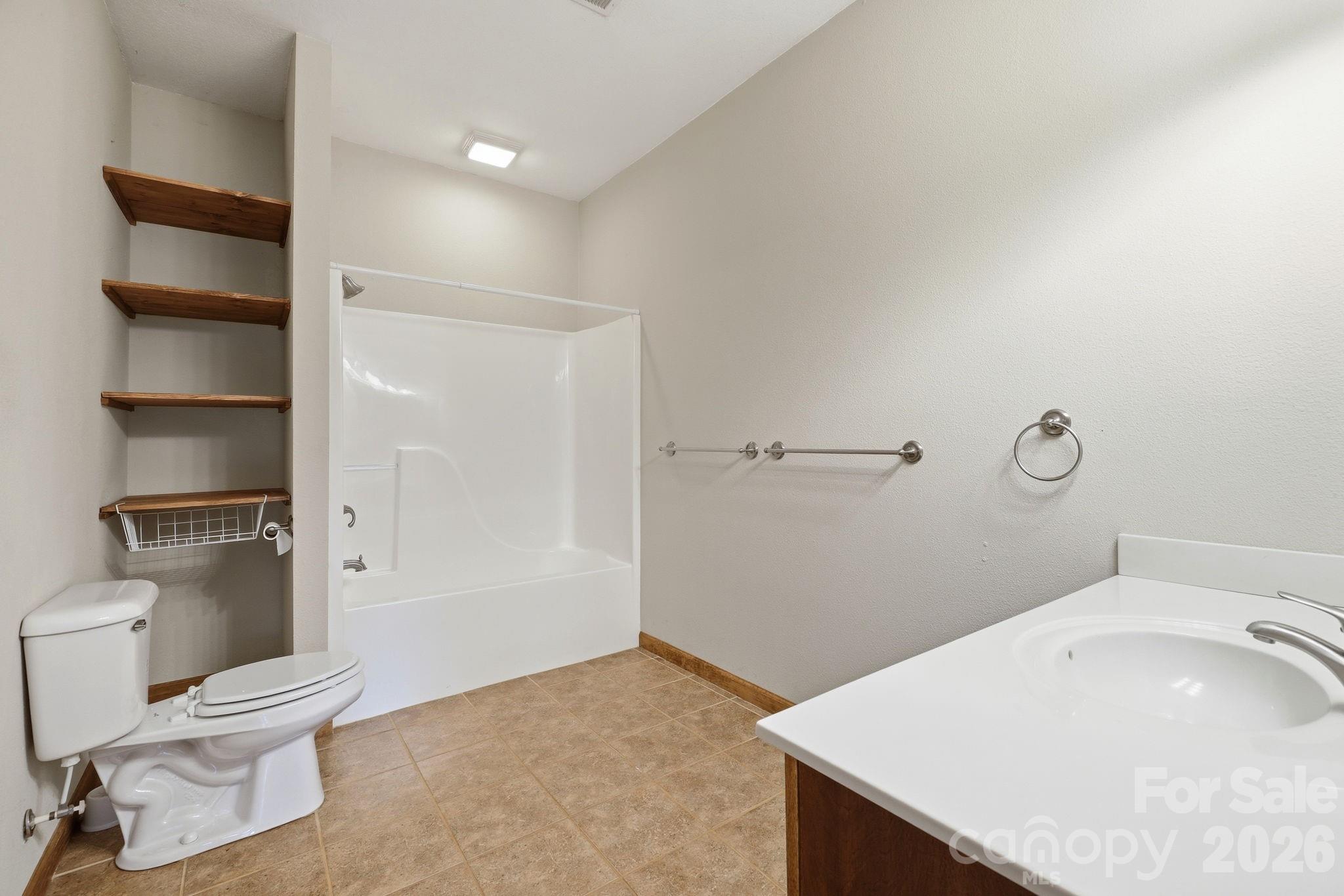 168 Barefoot Cove — Burnsville