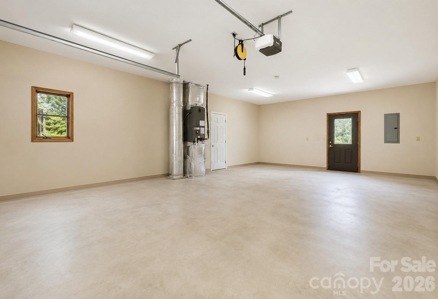 168 Barefoot Cove — Burnsville
