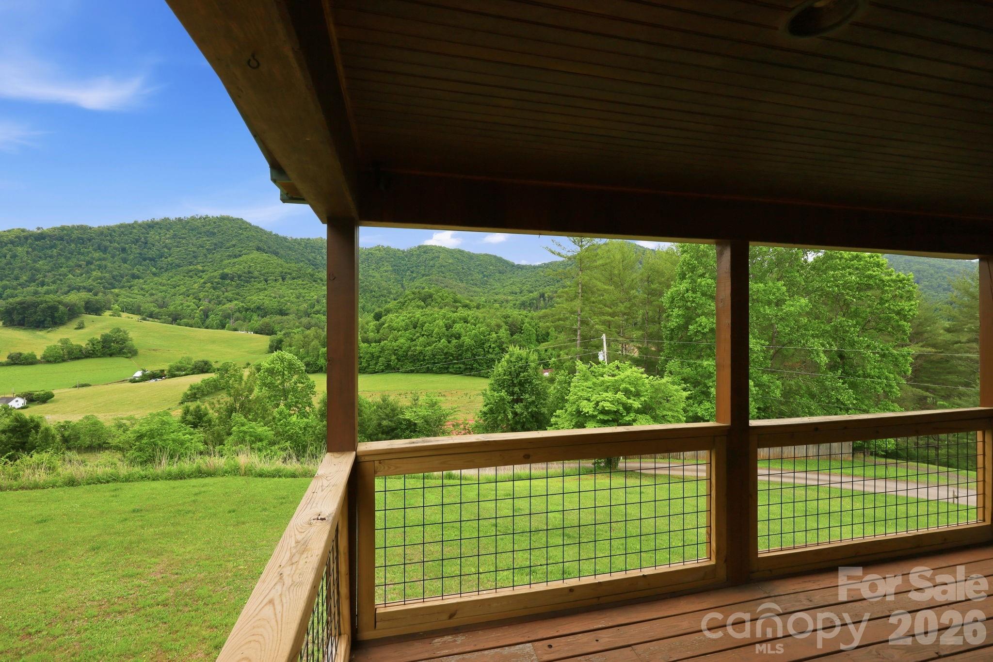168 Barefoot Cove — Burnsville