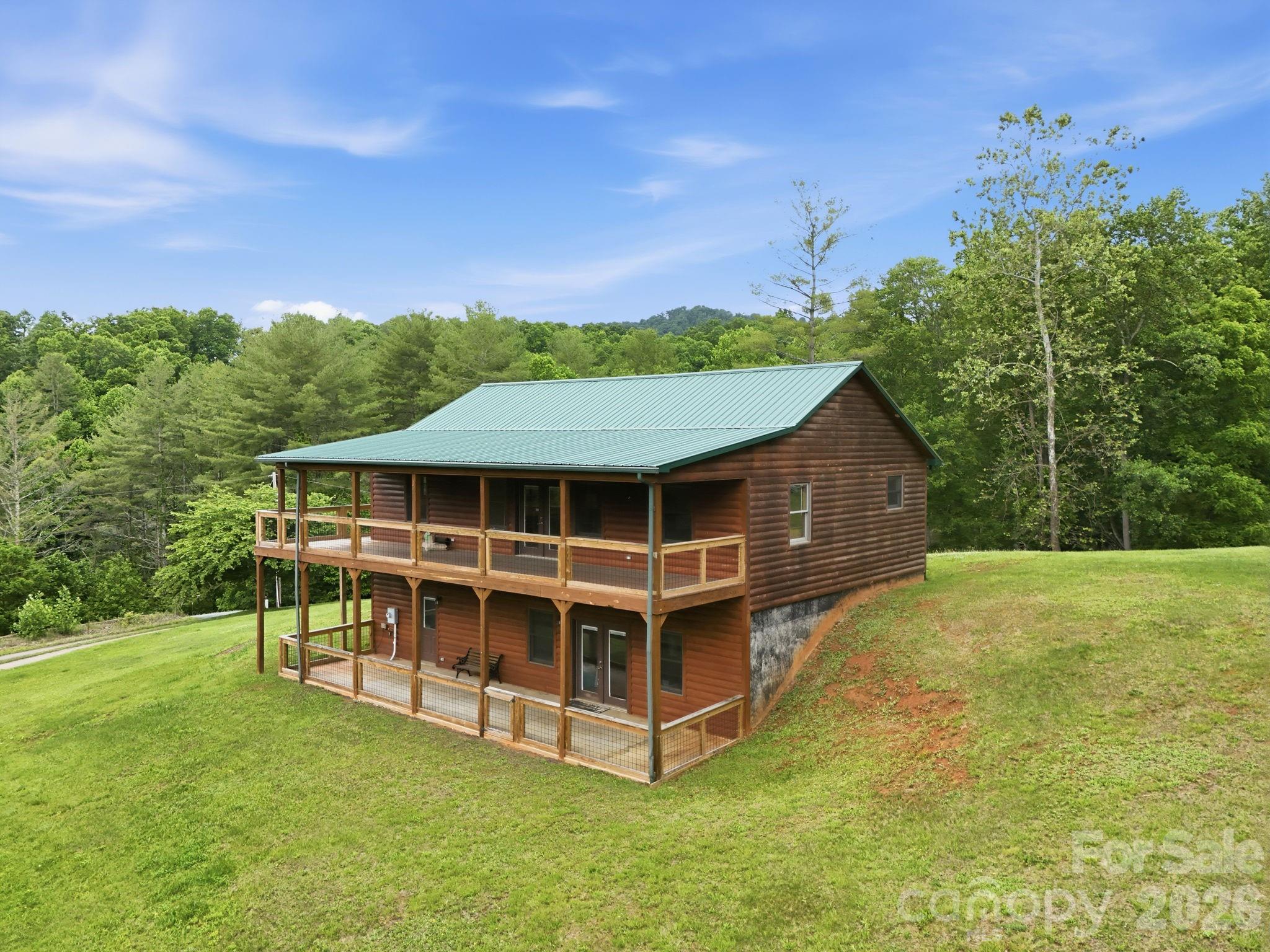 168 Barefoot Cove — Burnsville
