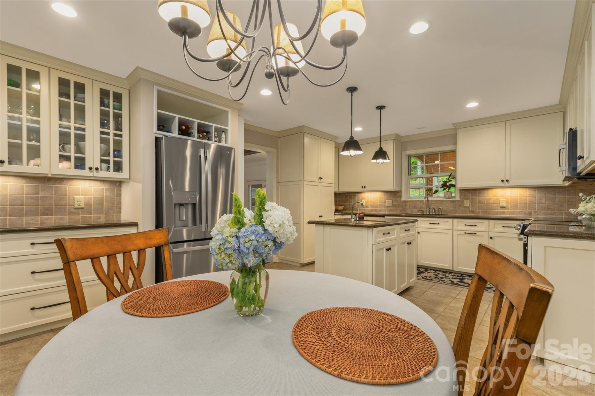425 Sondley Woods Place — Asheville