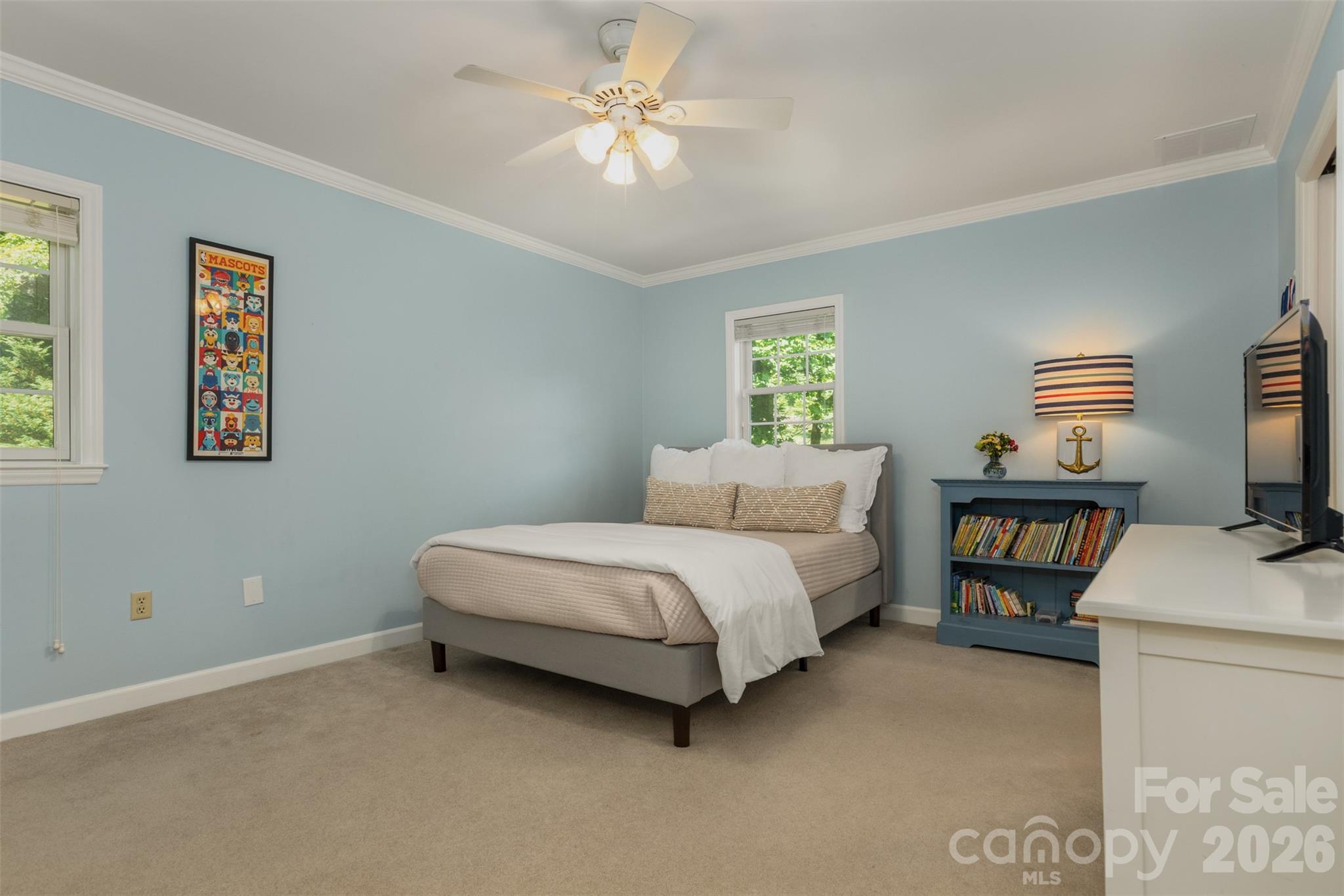 425 Sondley Woods Place — Asheville